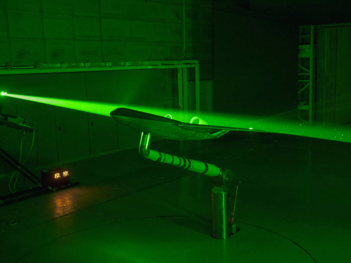 laser pointer op een vliegtuig